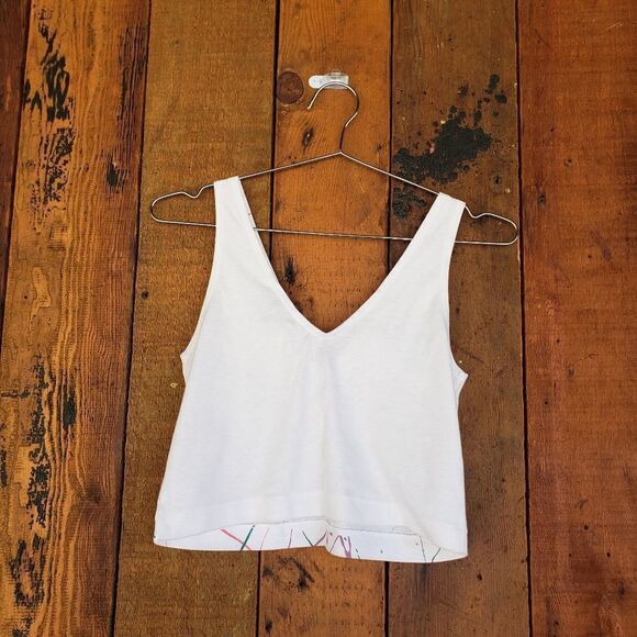 Vintage KnitWorksPaint Splatter & 3D Floral Crop Top - Picture 4 of 13